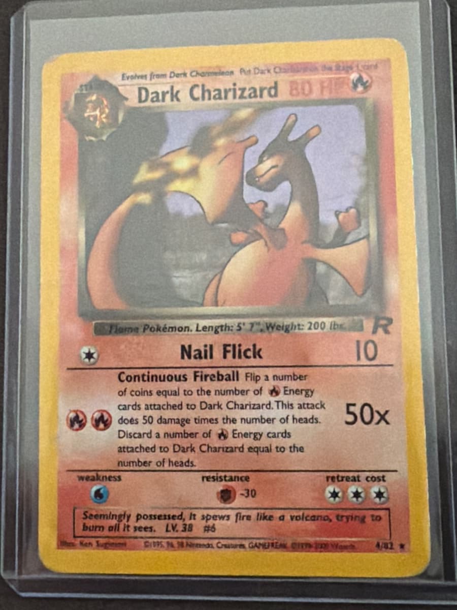 Dark Charizard — Carte #4, état Poor (visuel provisoire)
